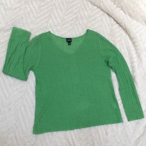 Beautiful green linen sweater by Eileen Fisher. Size L.